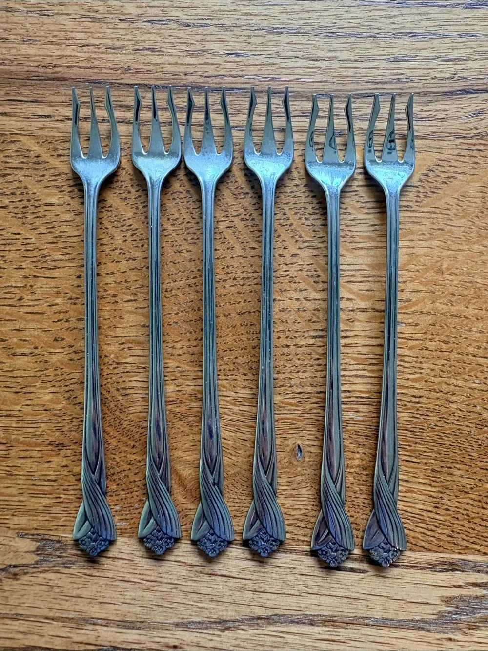 Oneida Katrina Stainless Steel Cocktail/Seafood Forks - Set of 6- preloved